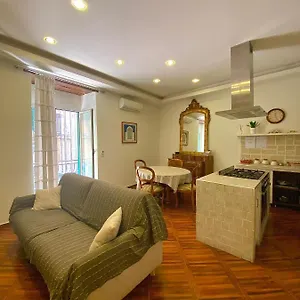 Trinita Degli Spagnoli House Apartment Naples
