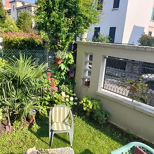 Apartment Mavipagi