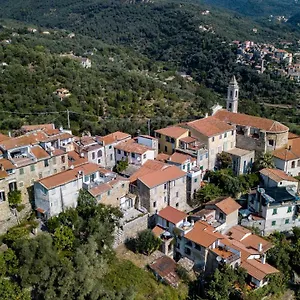  Apartment Lovely Renovated Near Italien